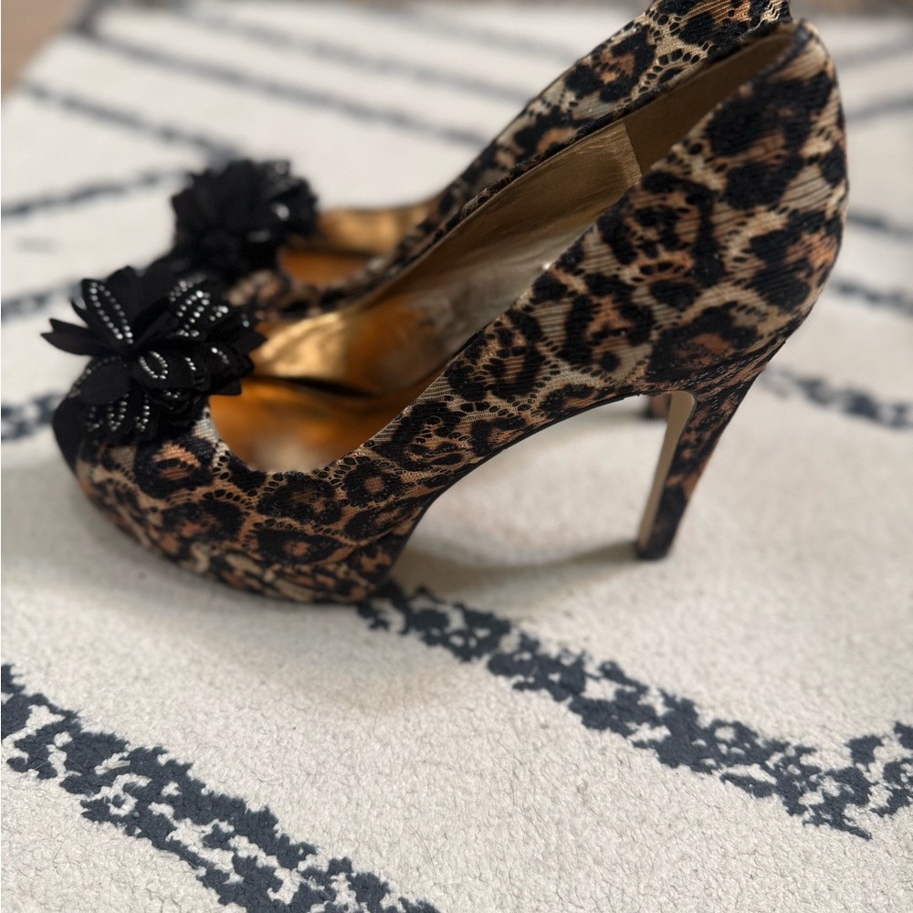 Reba Leopard Print Peep Toe Heels - Picture 3 of 4